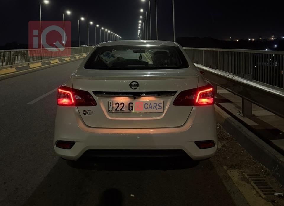 نیسان سێنترا